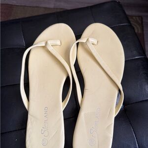 Sherland Women's Elegant Yellow Sandals